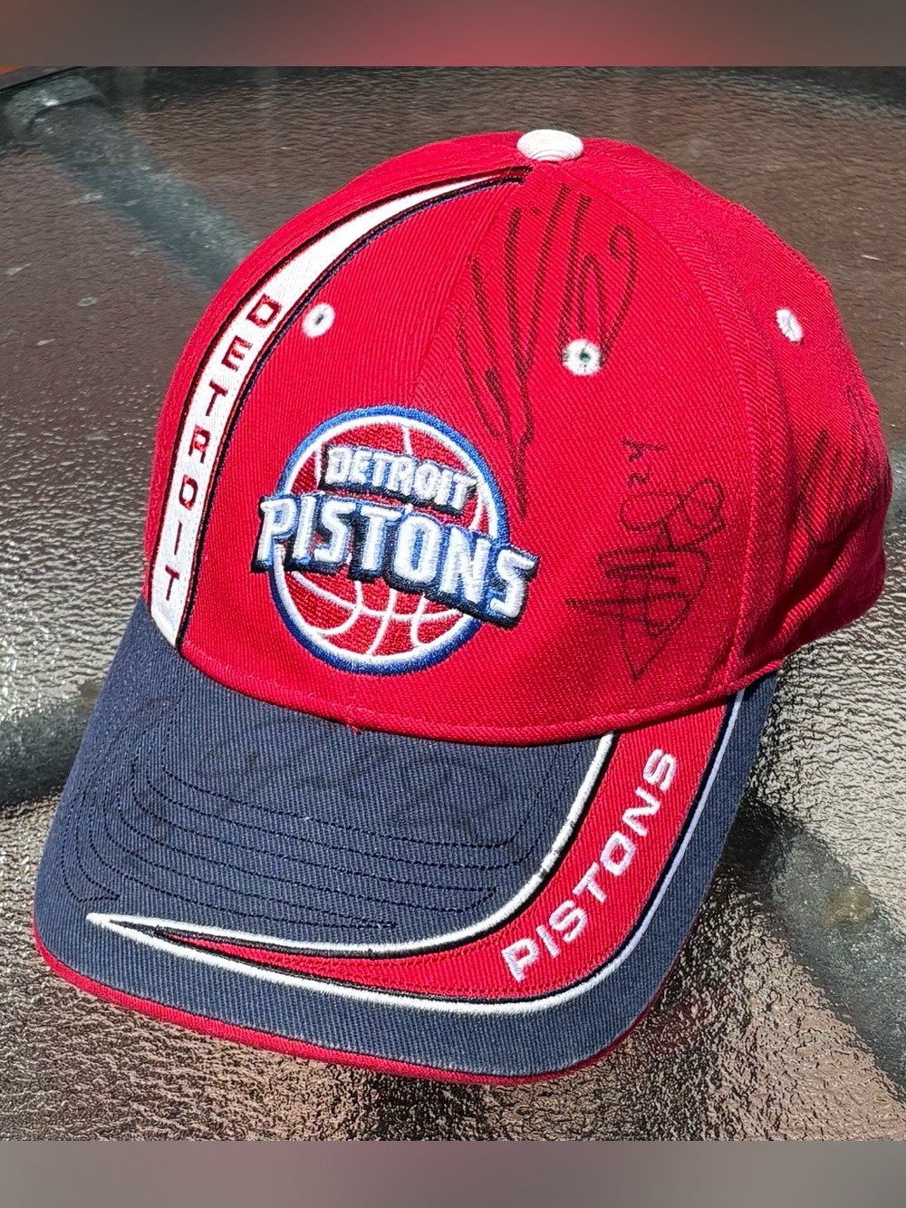 Vintage Early 2000’s Drew Pearson Detroit Pistons Autographed Strapback Hat OSFA